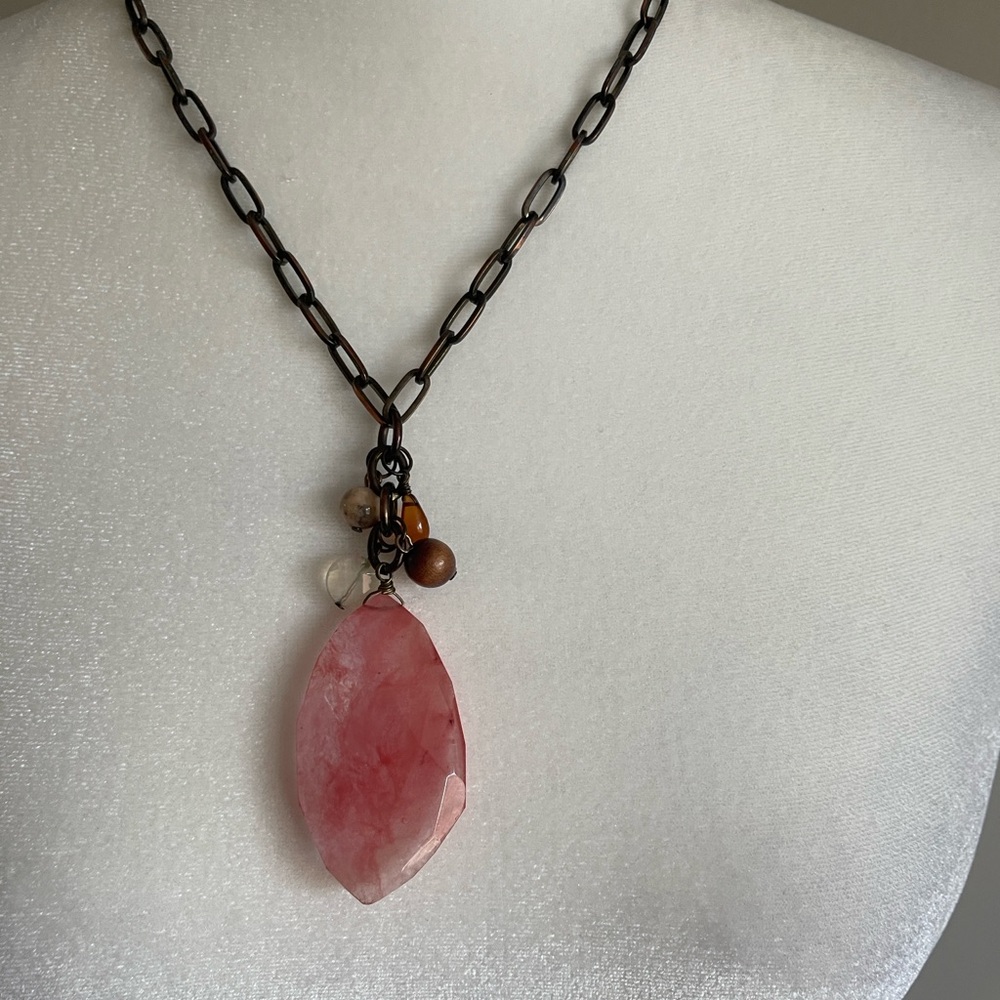 Pink Pendant Necklace with Chain - Picture 2 of 2